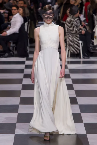 Look 31